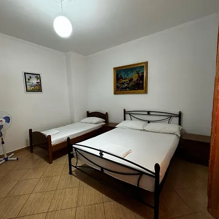 Totos Place Apartment *